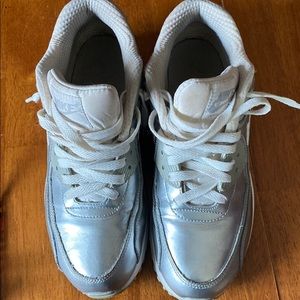 Nike Air Max size 7 youth